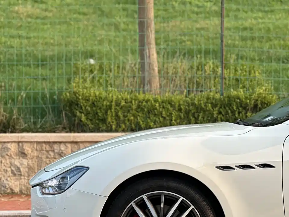 Maserati Ghibli