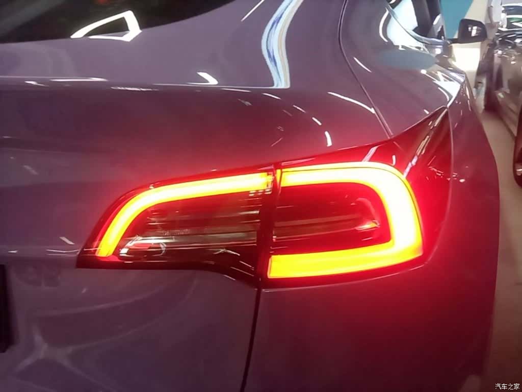 Tesla Model Y, 2023 8