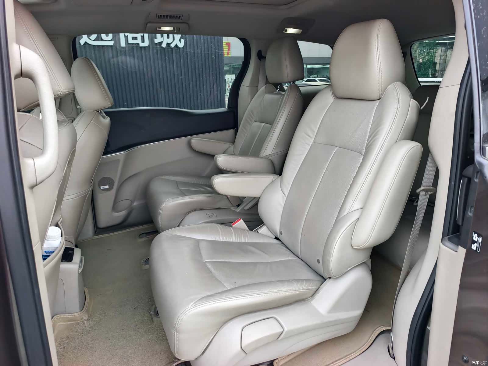 Buick GL8, 2015 7