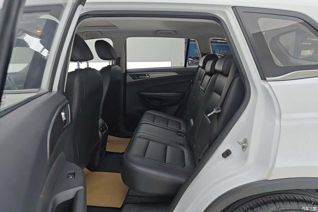 Changan CS75, 2016 11