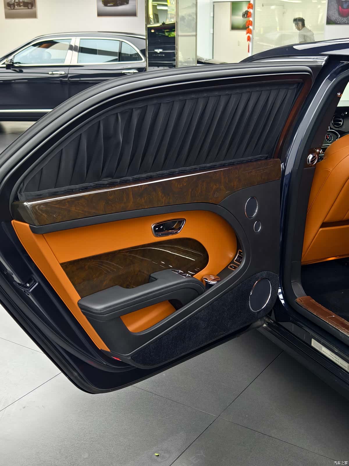 Bentley Mulsanne, 2019 11