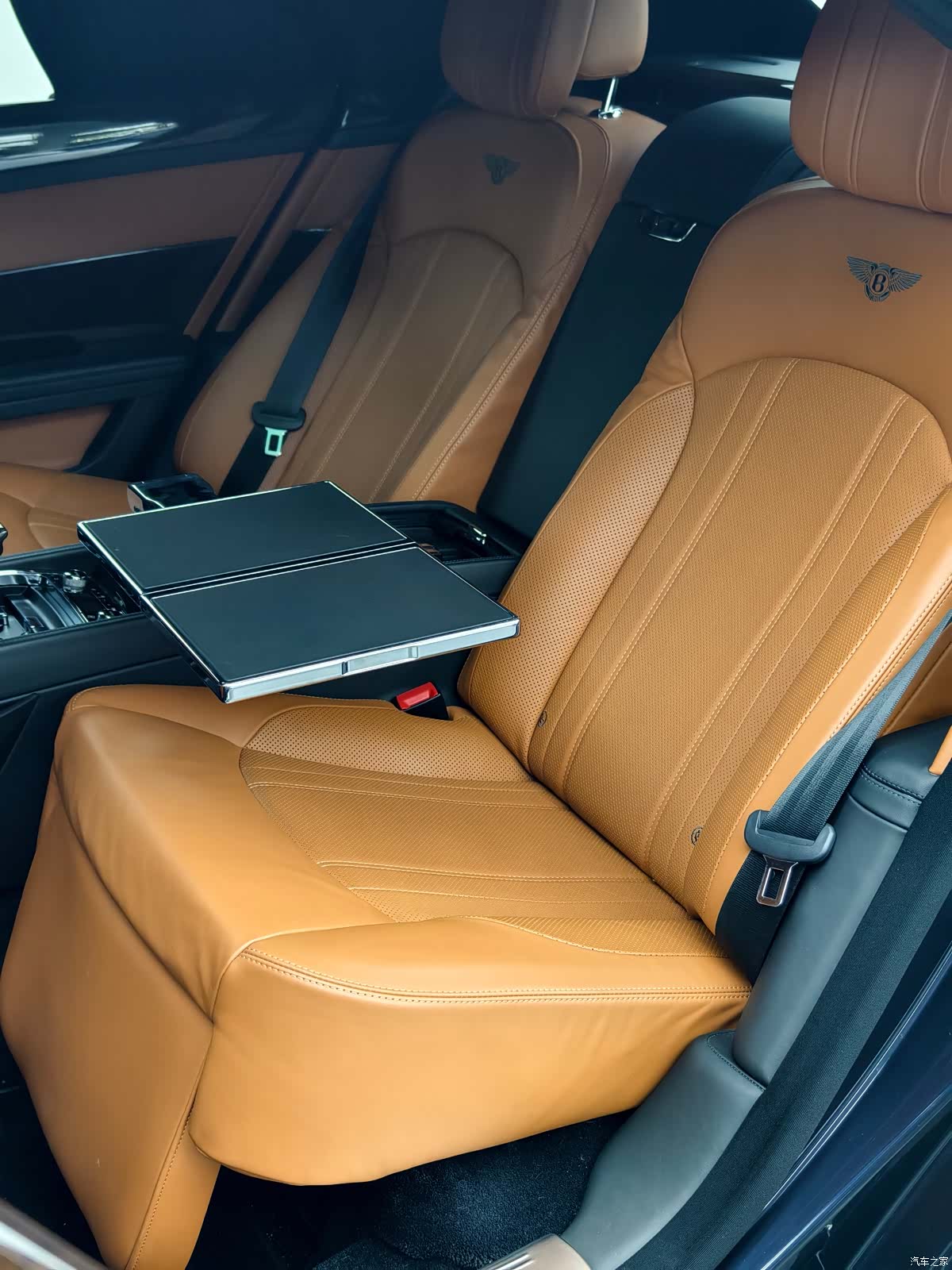 Bentley Mulsanne, 2019 7