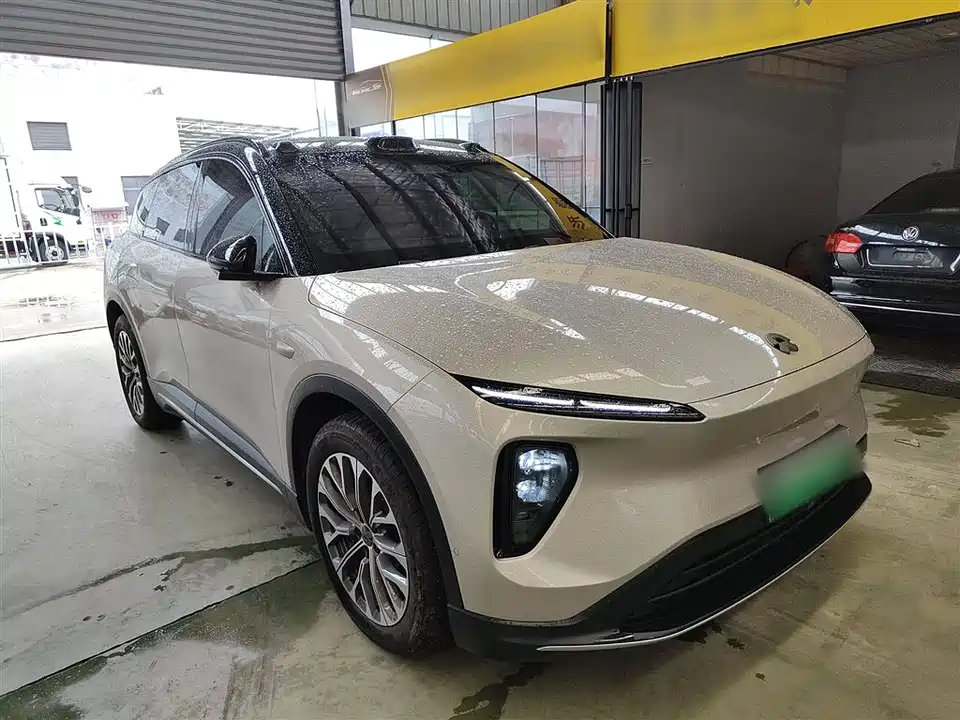 NIO ES6
