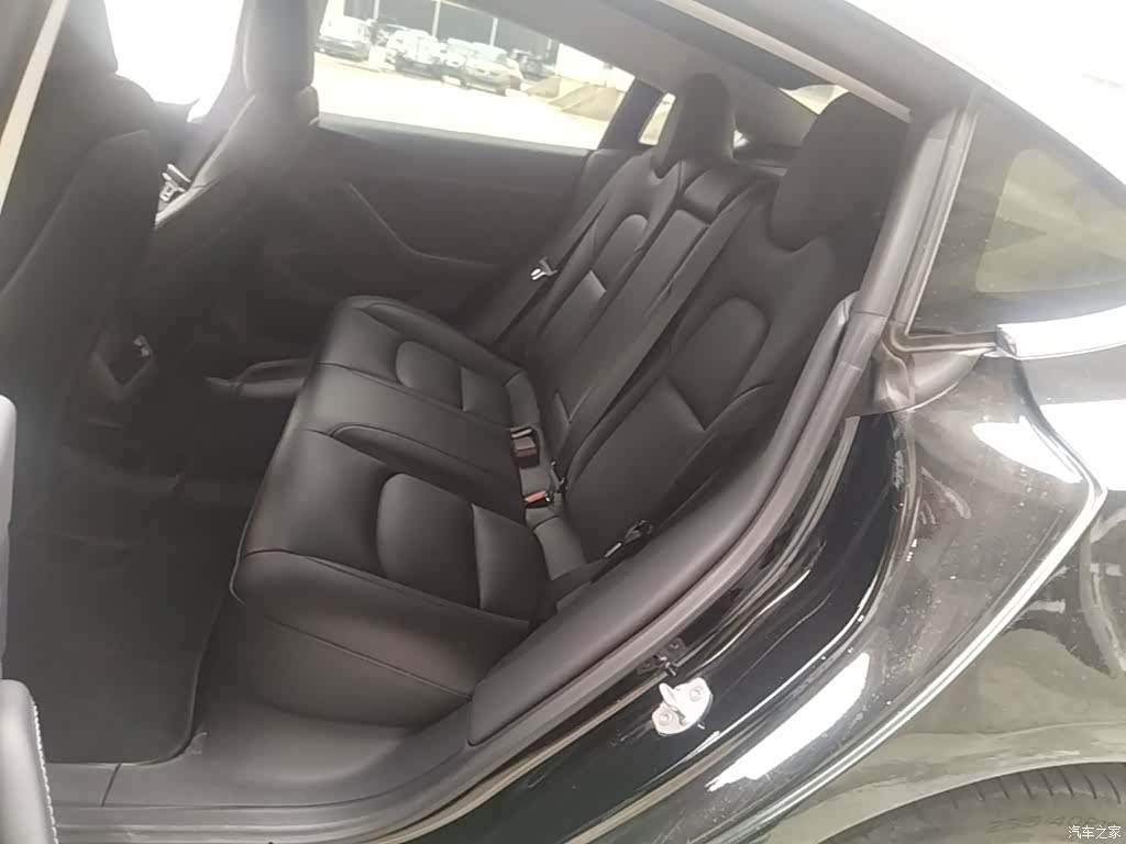 Tesla Model 3, 2020 13