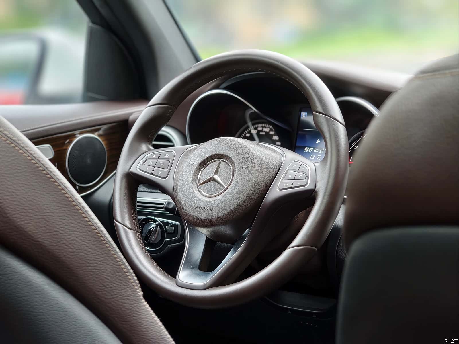 Mercedes-Benz GLC, 2017 11