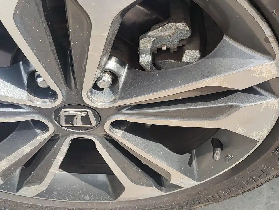 Luxgen Excellent 6 SUV