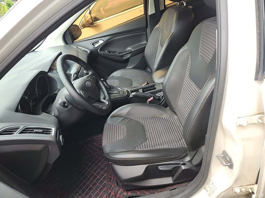 Ford Focus, 2017 15