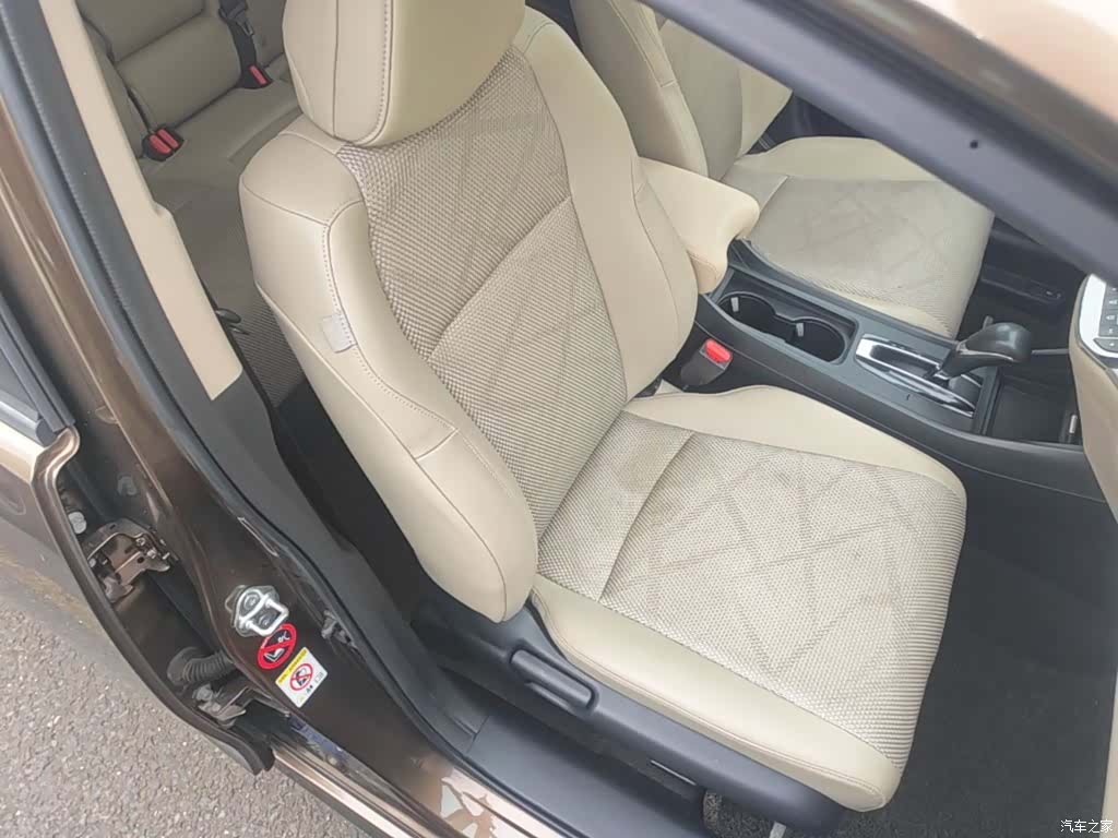 Honda Jade, 2015 25