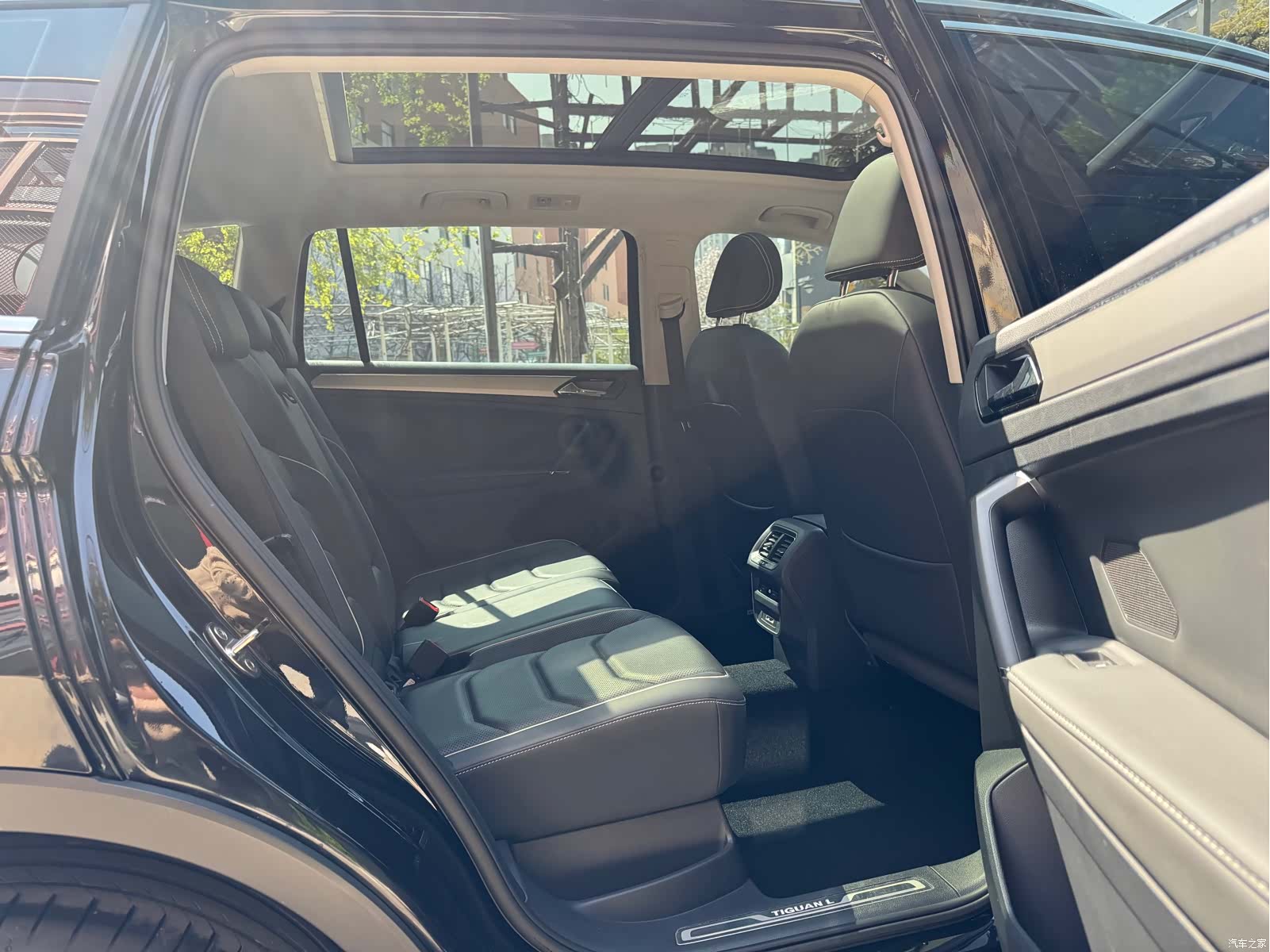 Volkswagen Tiguan L, 2017 10