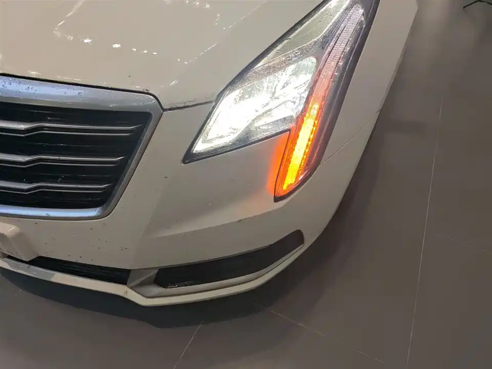 Cadillac XTS