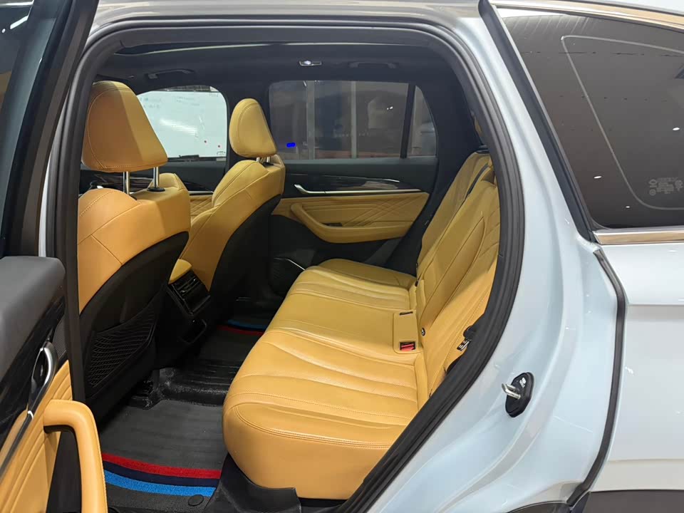 Geely Monjaro plug-in-hybrid