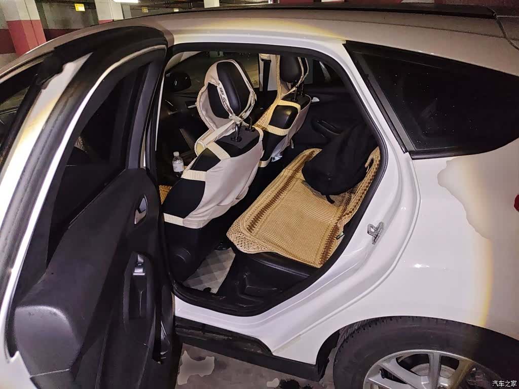 Ford Focus, 2019 14