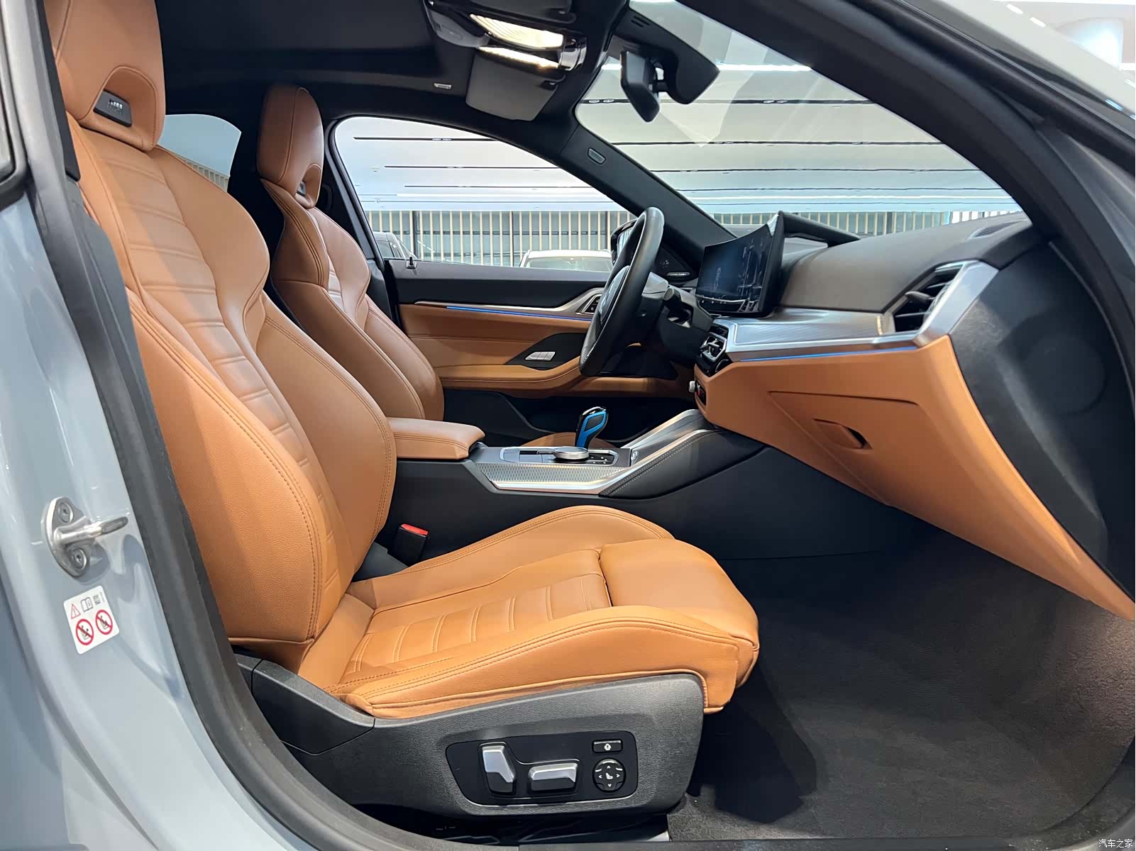 BMW i4, 2023 14