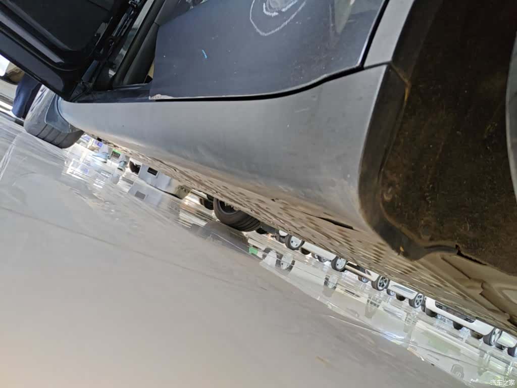 Tesla Model Y, 2024 22