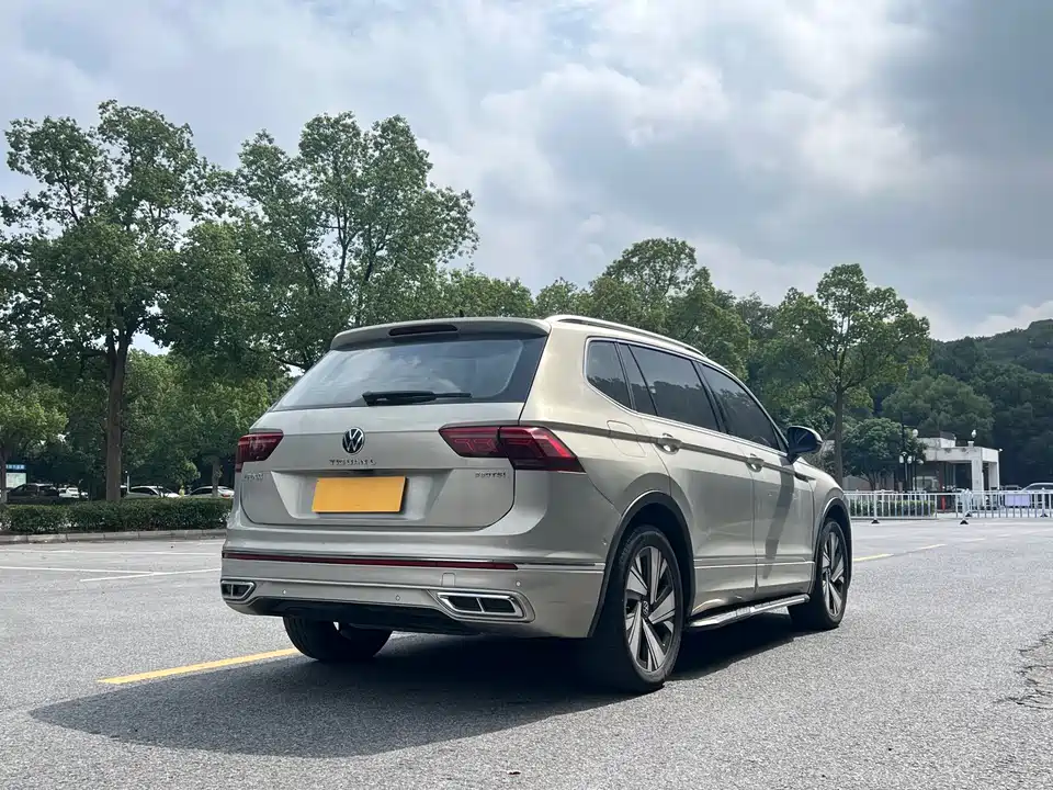 Volkswagen Tiguan L