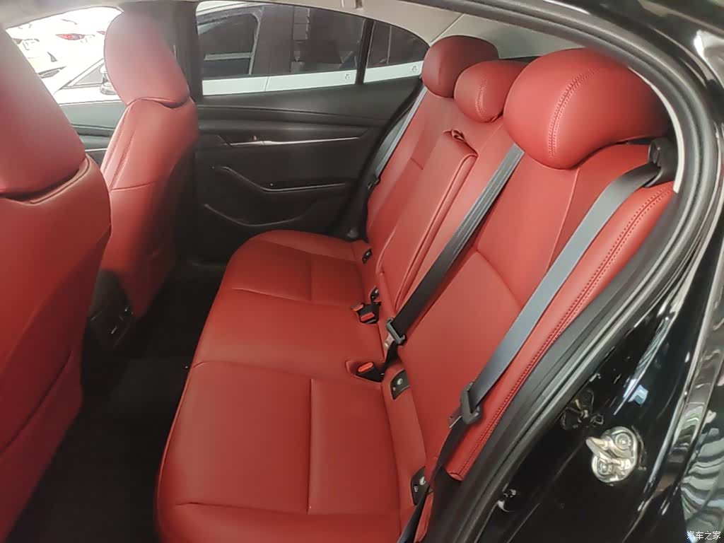 Mazda Mazda3, 2024 17