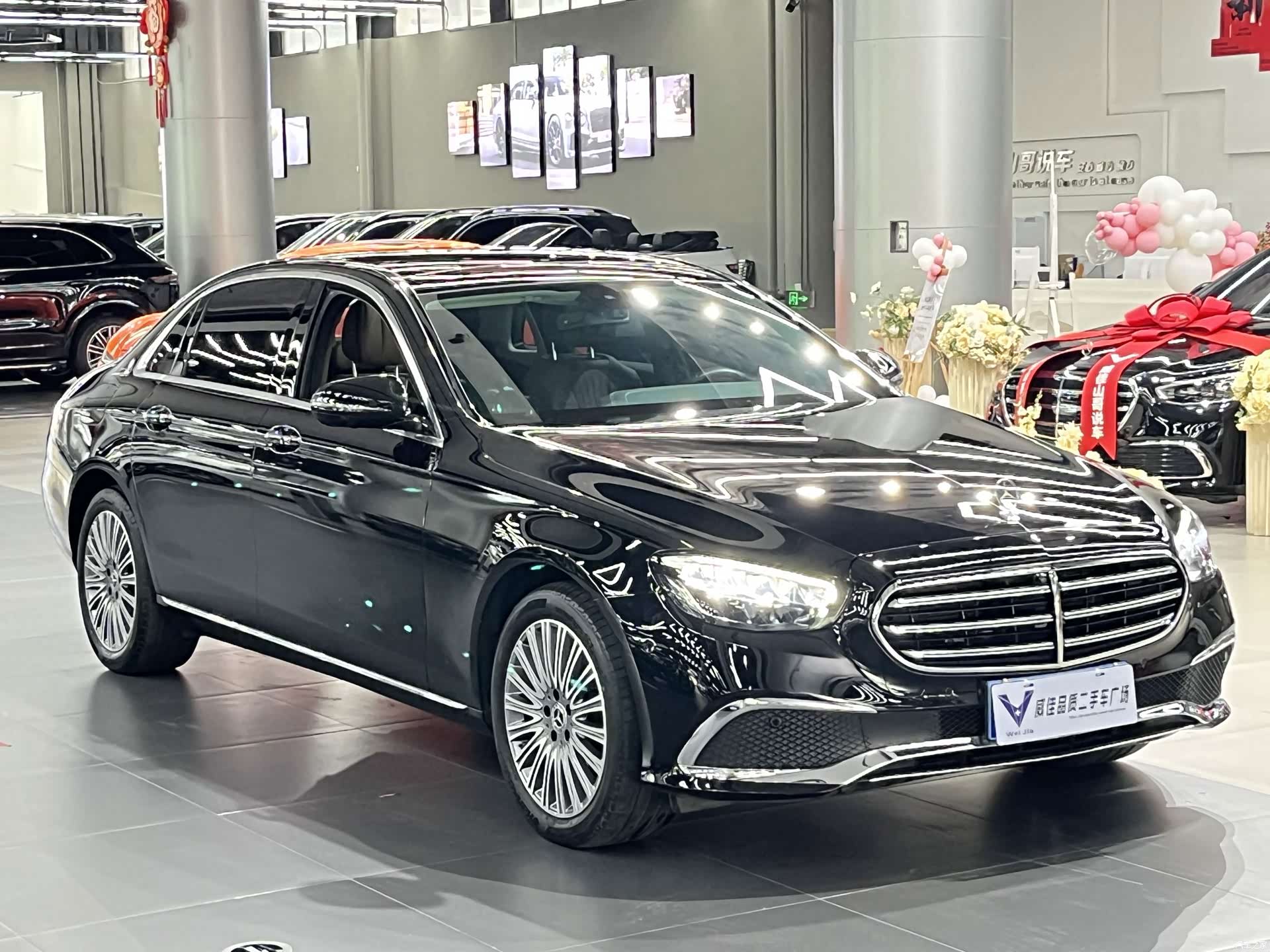 Mercedes-Benz E-Class, 2023 3