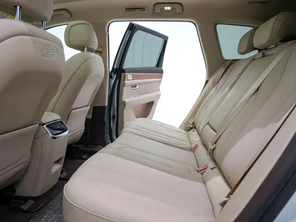 AITO Ask the world M7