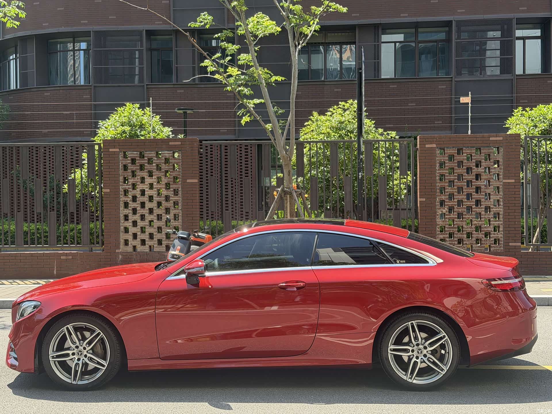 Mercedes-Benz E-Class, 2018 9