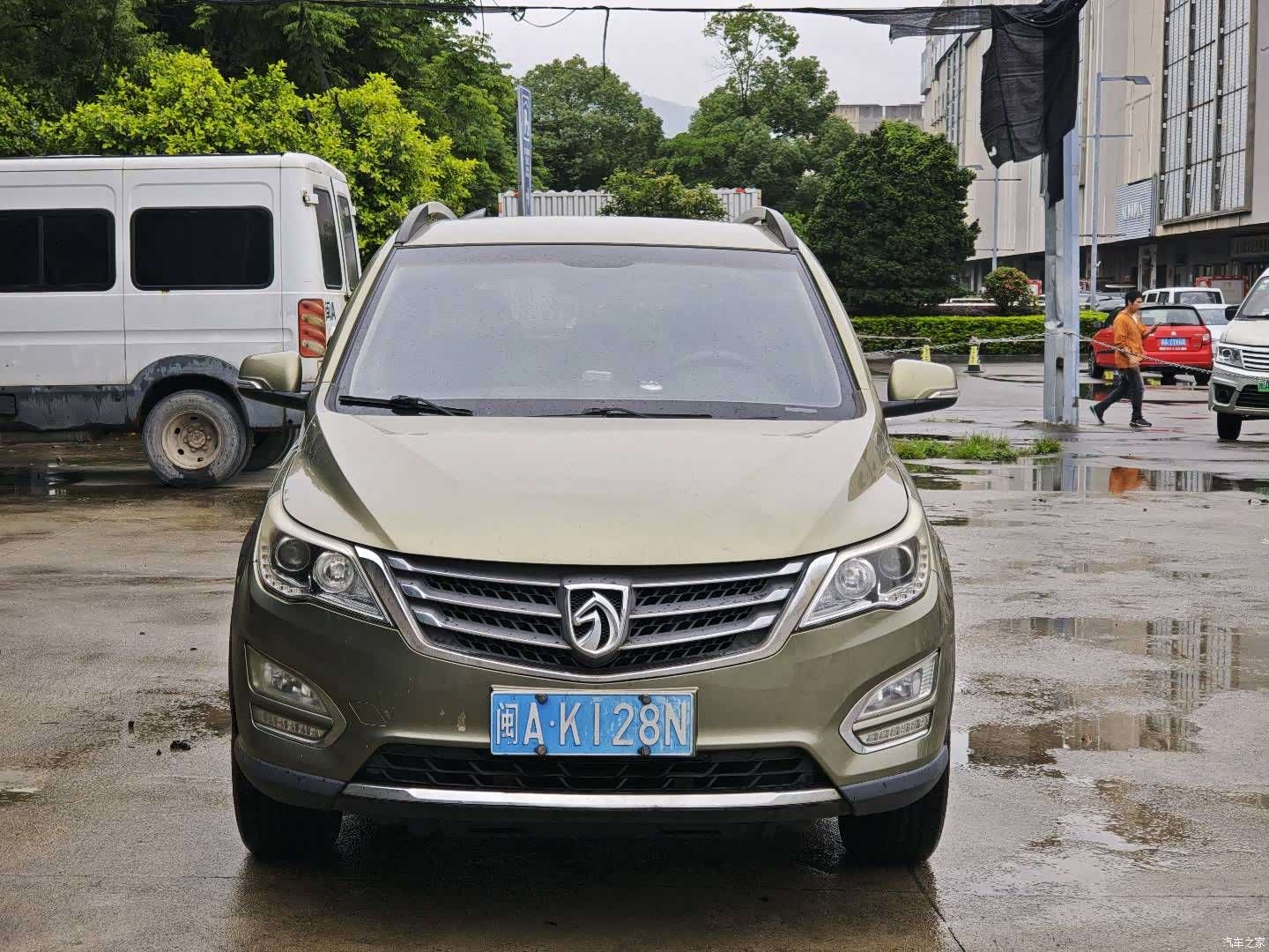 Wuling 560, 2015 2
