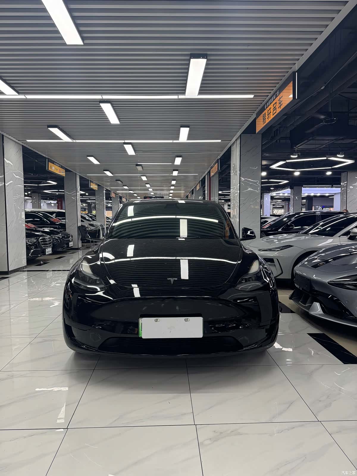 Tesla Model Y, 2023 2