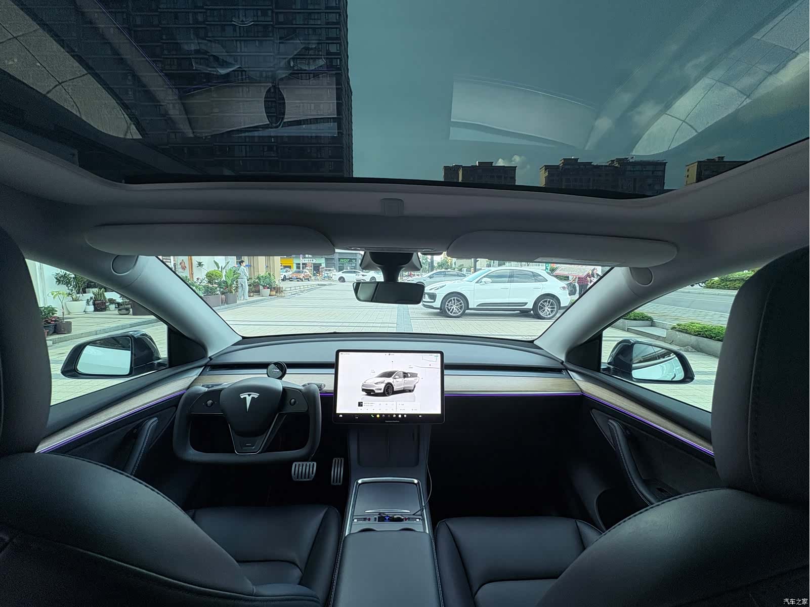 Tesla Model Y, 2022 14