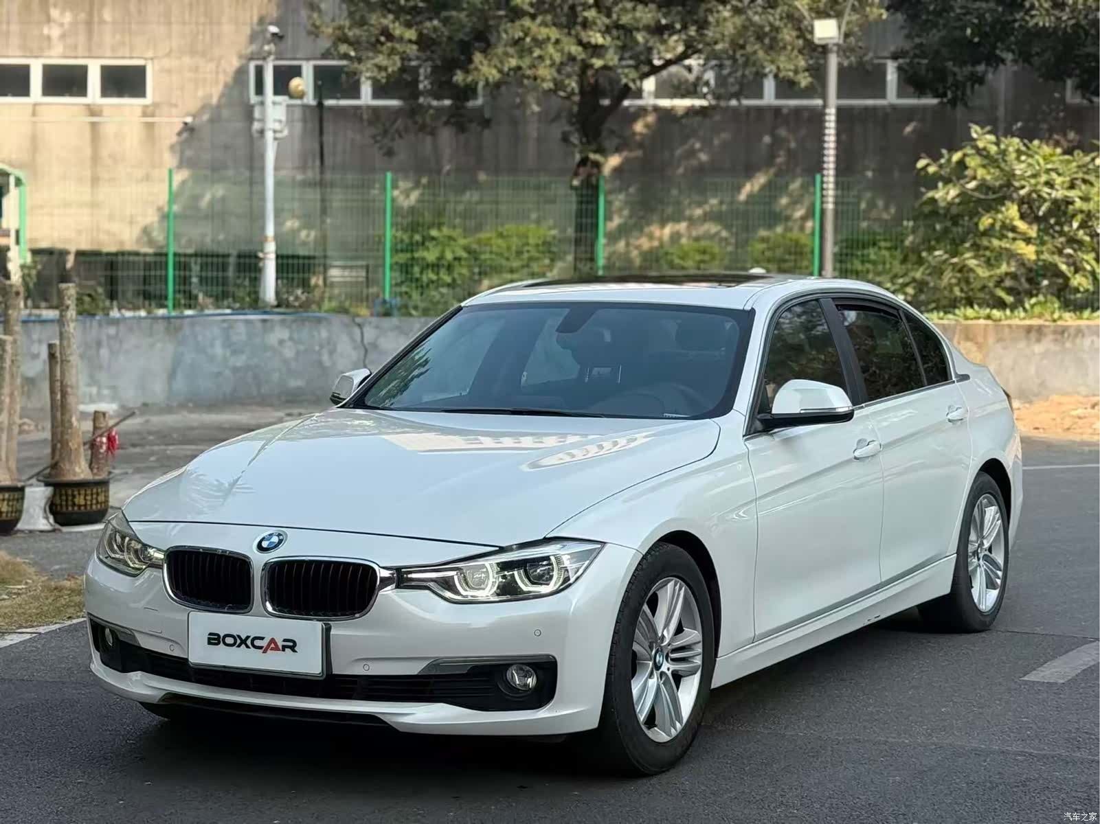 BMW 3 Series, 2016 1