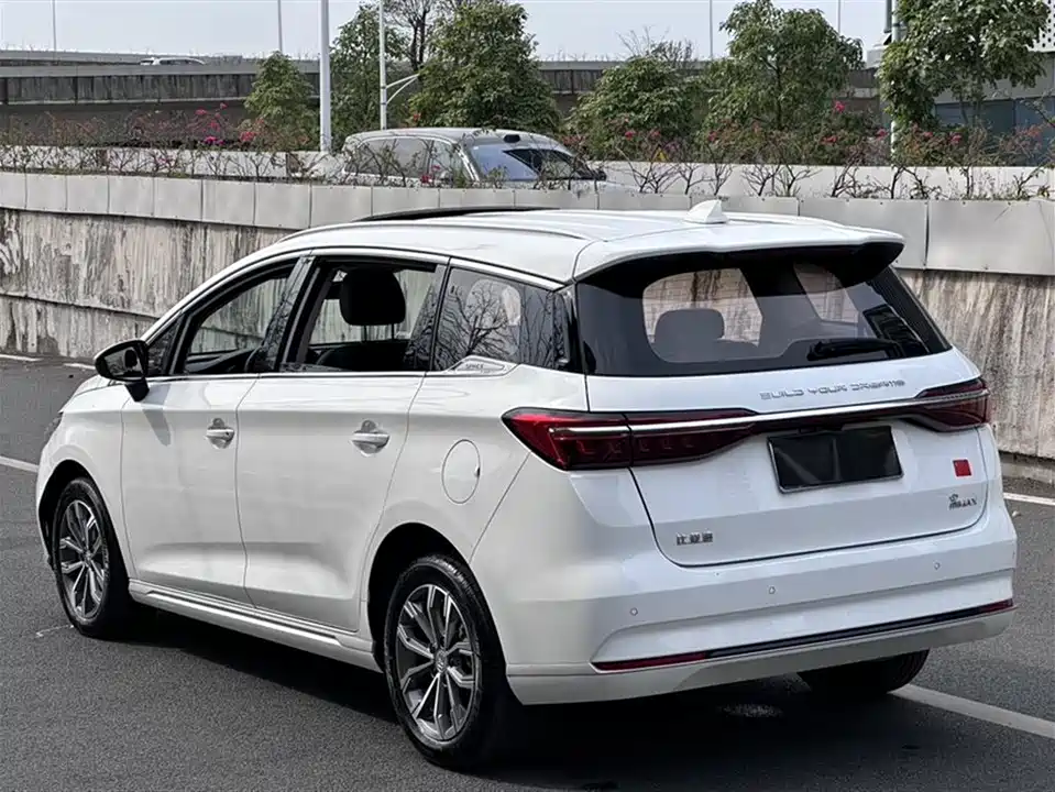 BYD Song MAX