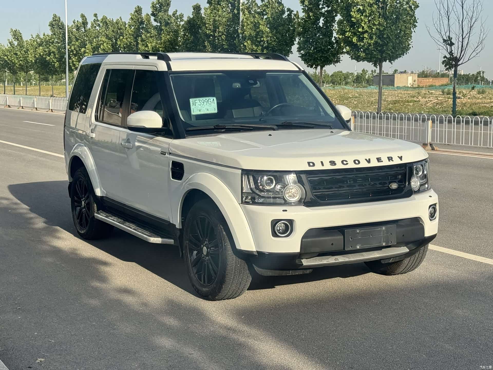 Land Rover Discovery, 2015 3