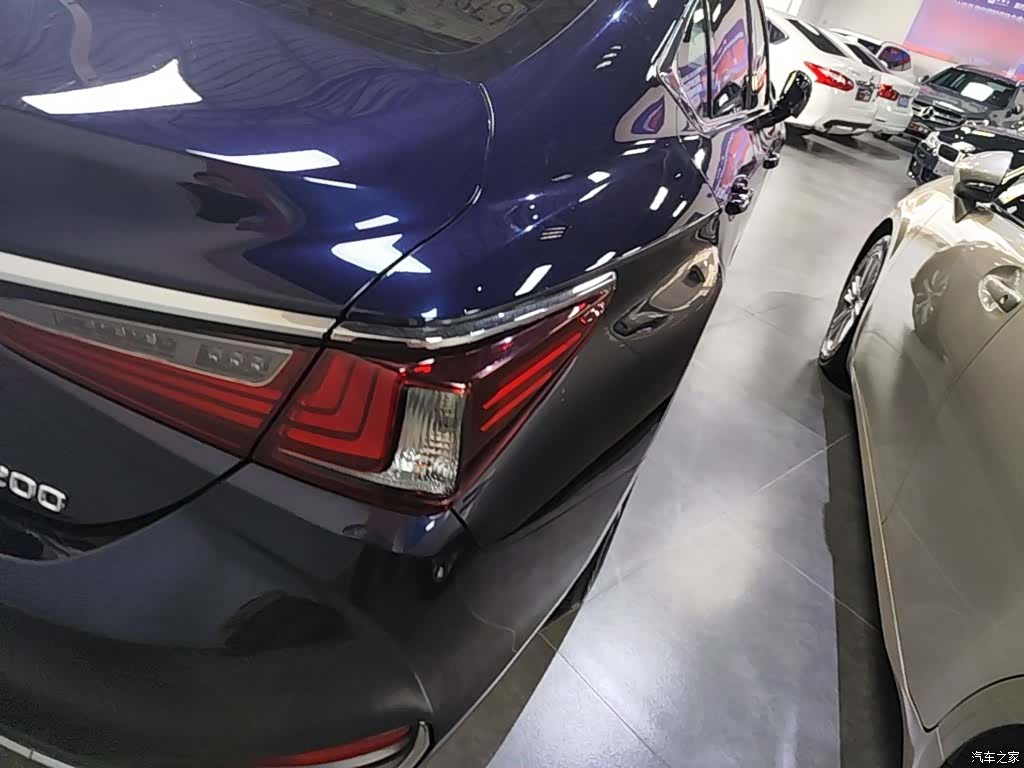 Lexus ES, 2021 8