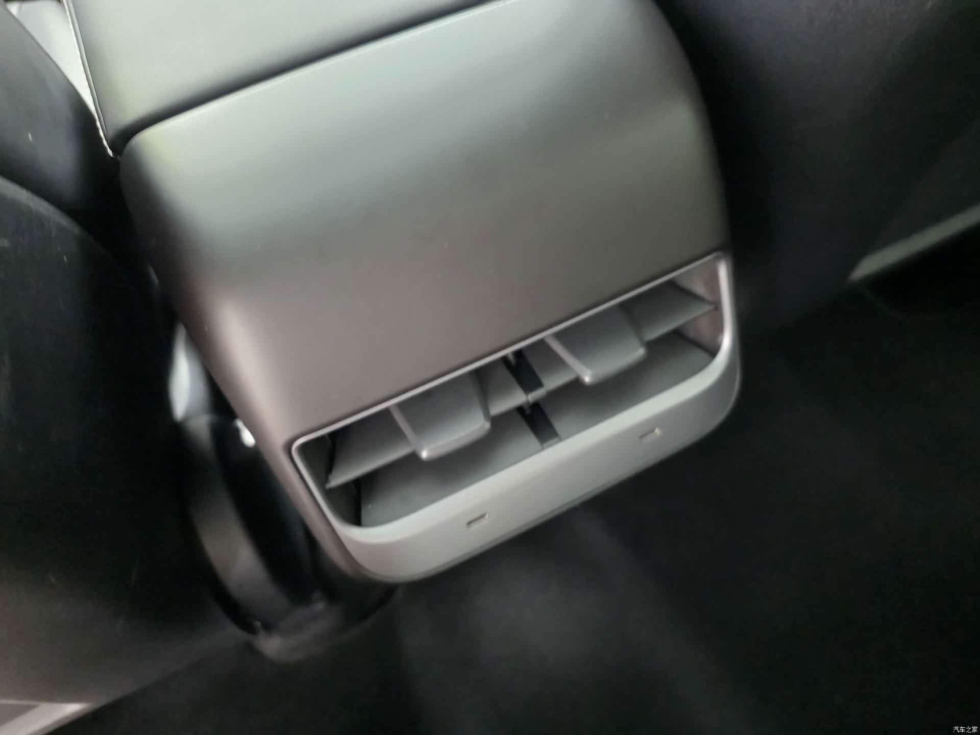 Tesla Model Y, 2021 23