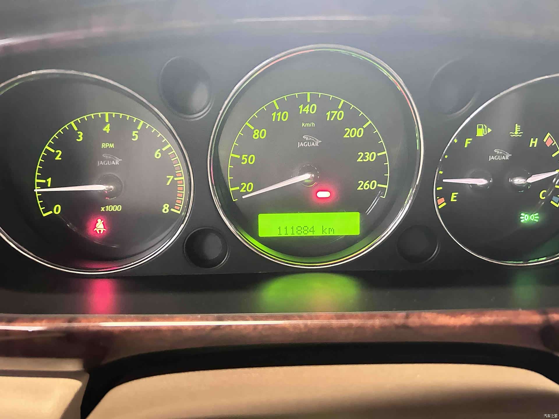 Jaguar XJ, 2006 12