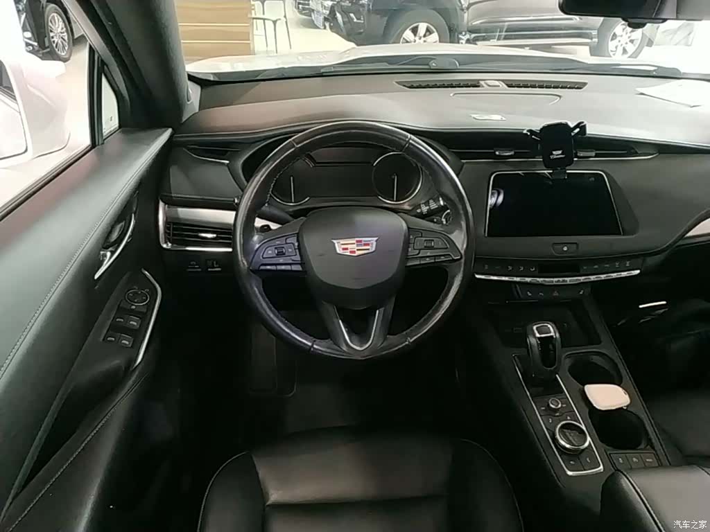 Cadillac XT4, 2019 7