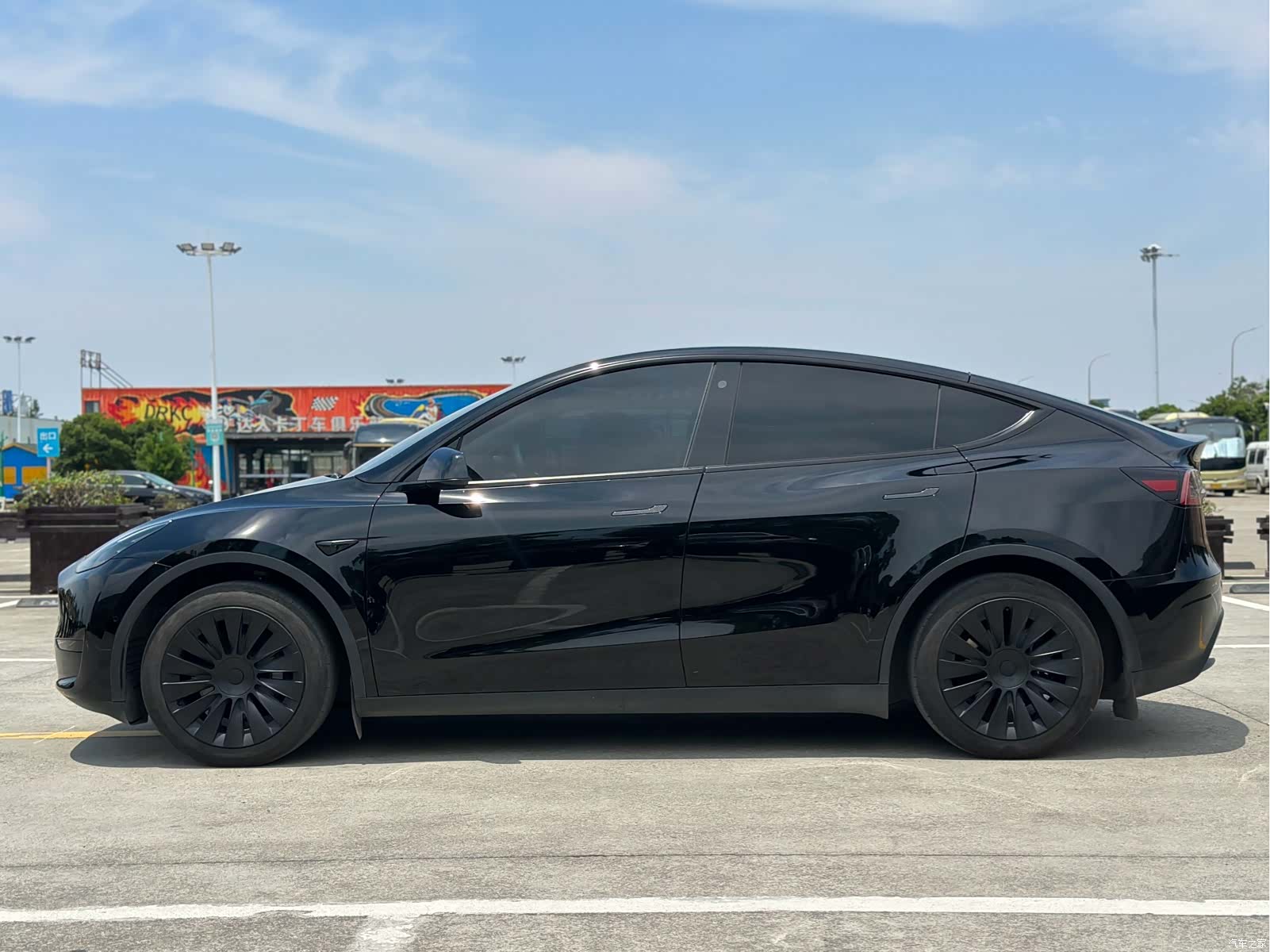 Tesla Model Y, 2024 7