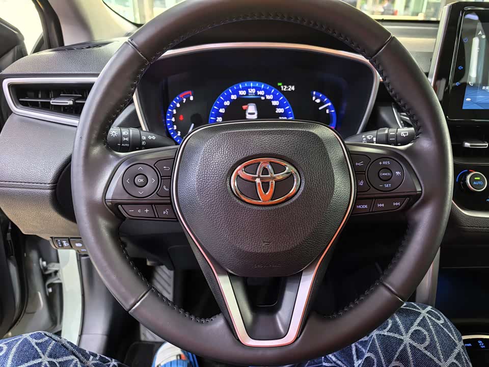 Toyota Corolla Sharp amplifier