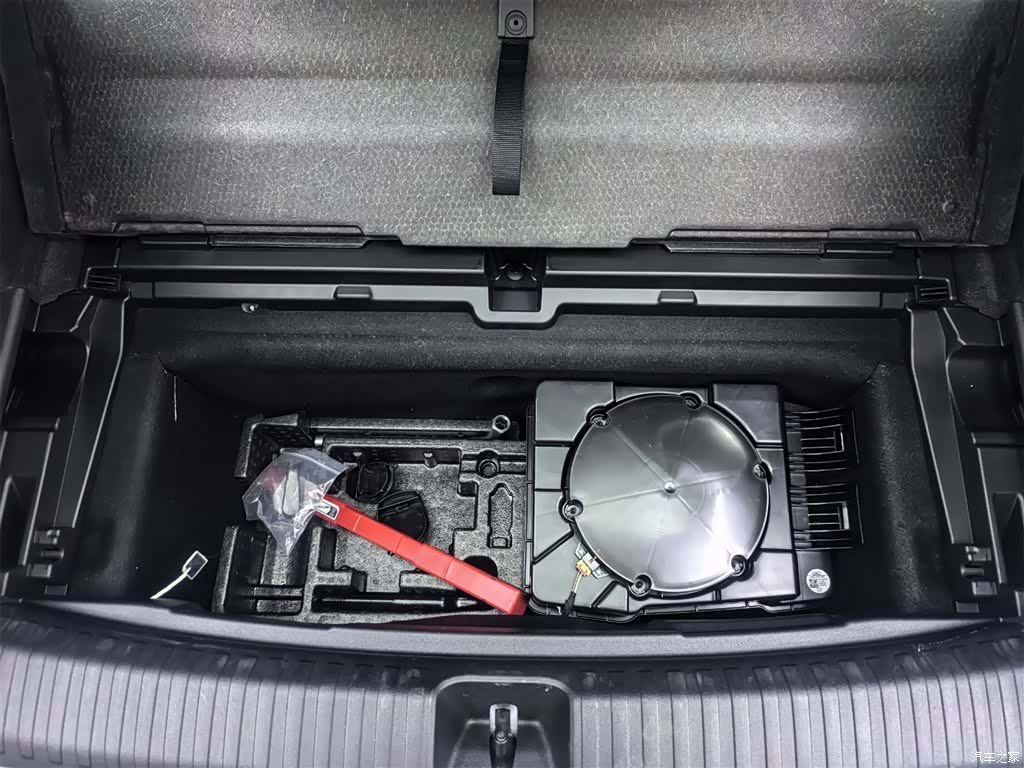 Audi e-tron, 2025 23