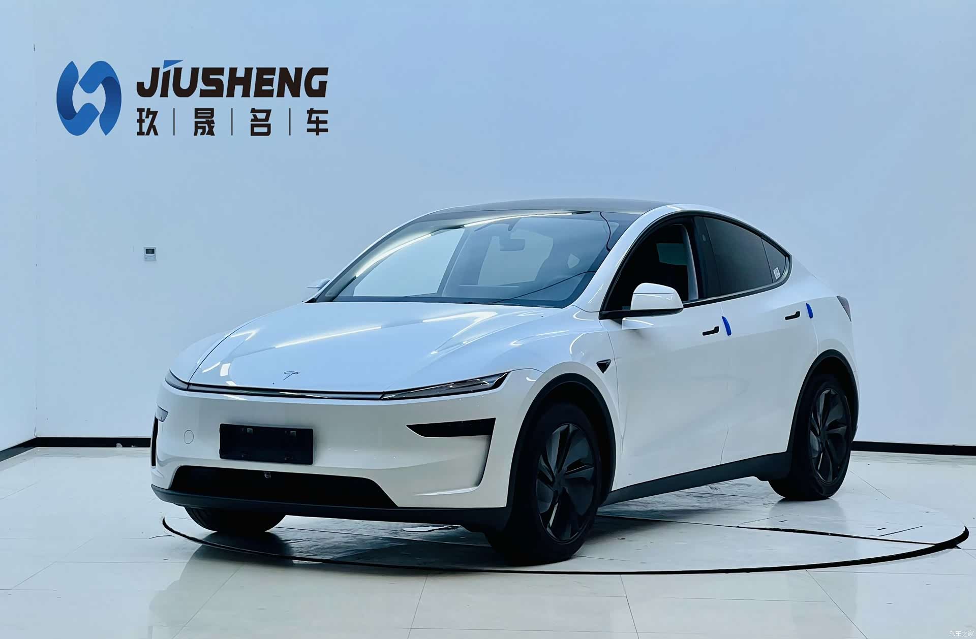 Tesla Model Y, 2025 1