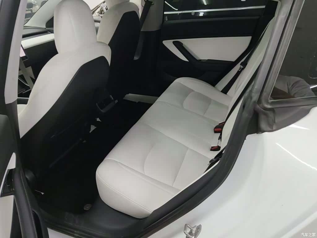 Tesla Model 3, 2020 17