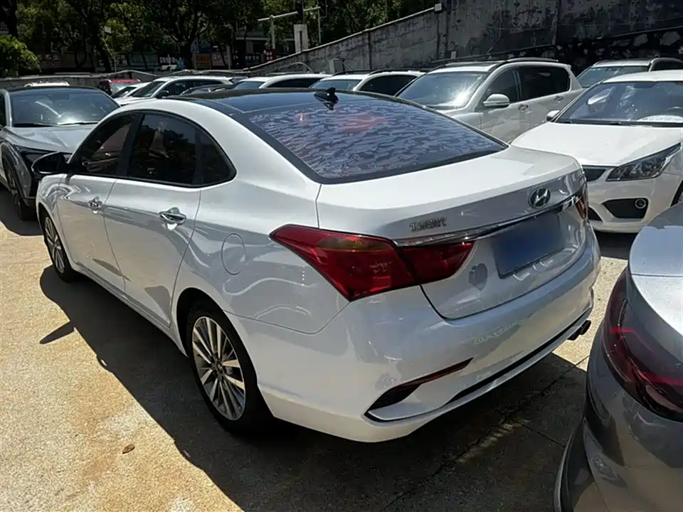 Hyundai Name picture