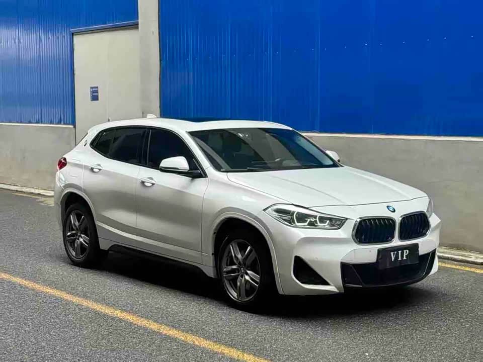 BMW X2