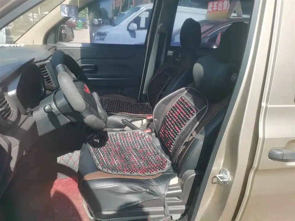 Wuling Wuling Hongguang V