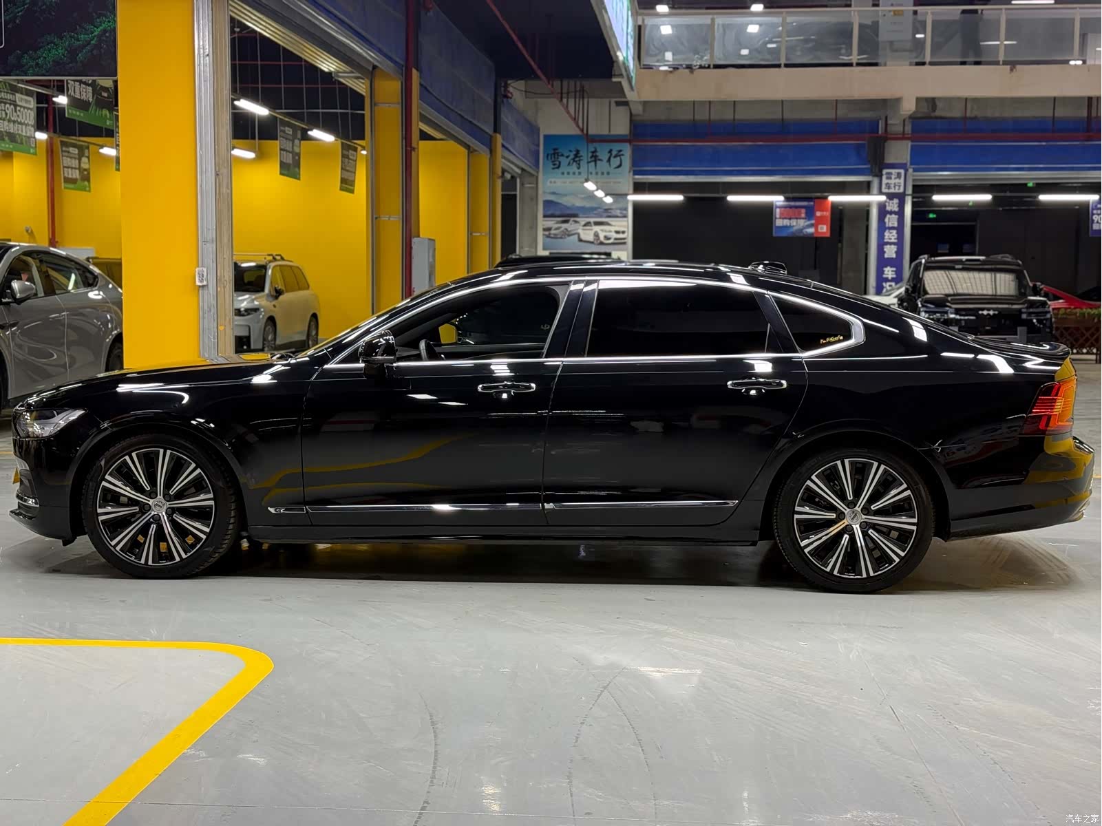 Volvo S90, 2022 4