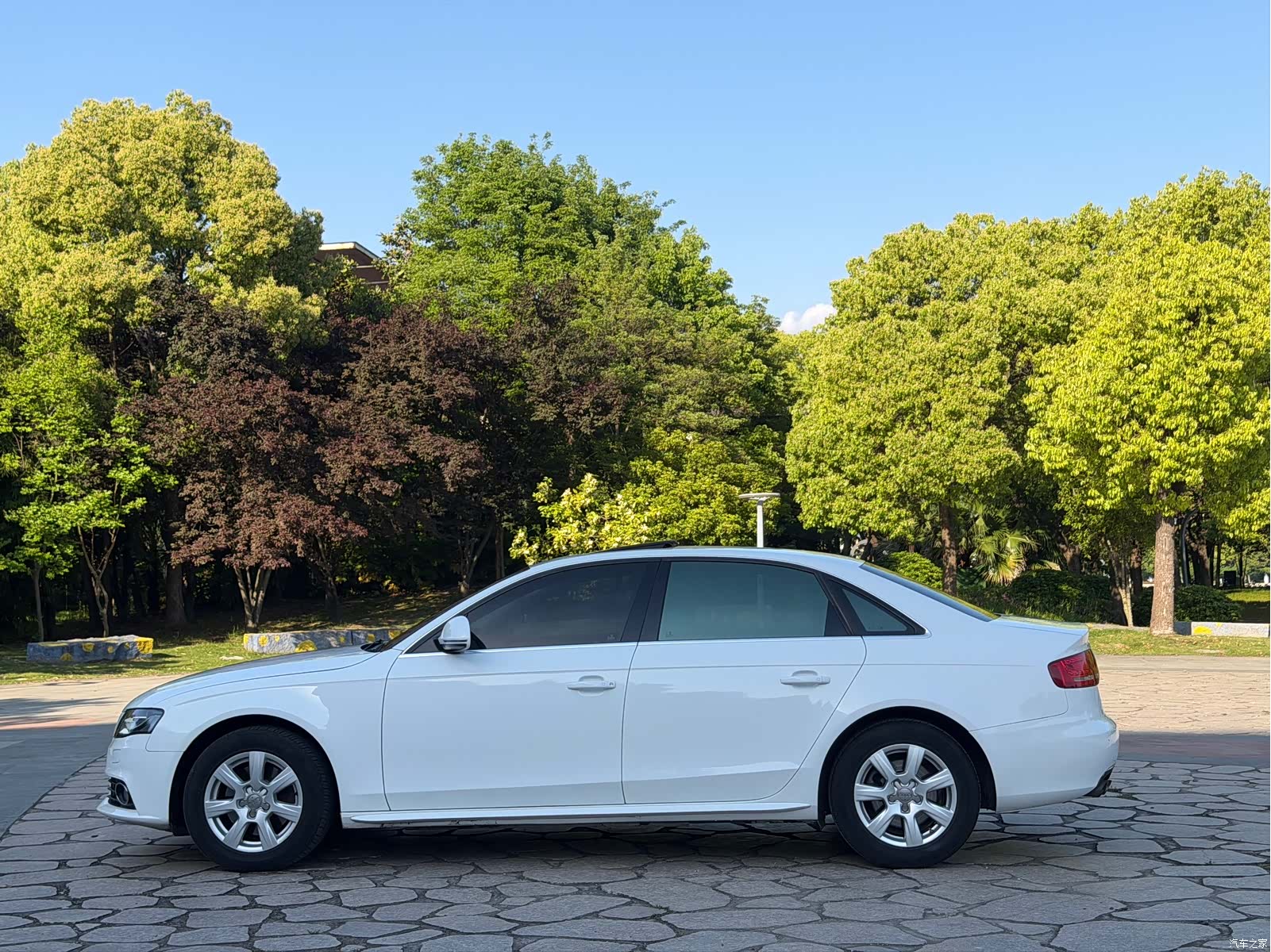 Audi A4L, 2012 все фото