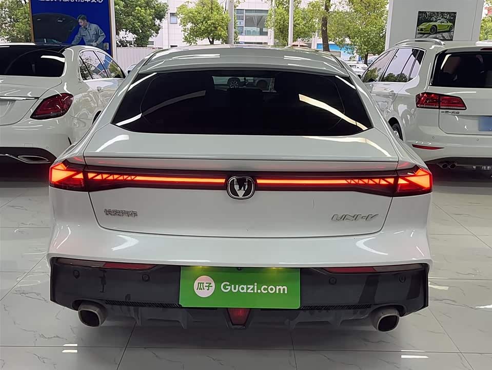 Changan UNI-V Changan UNI-V