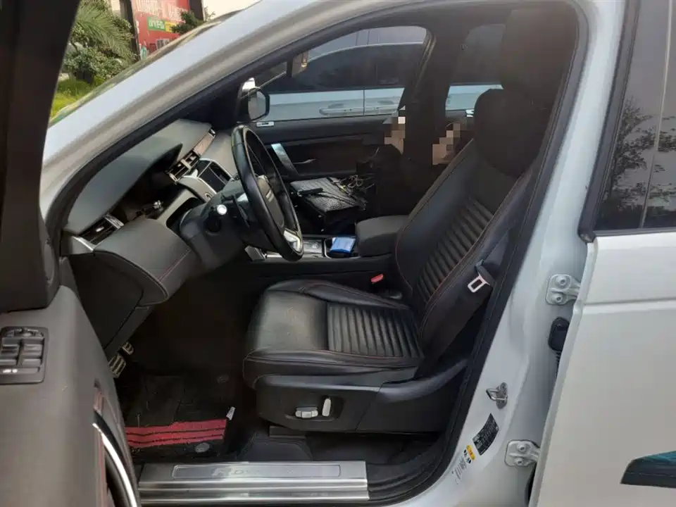 Land Rover Discover sports