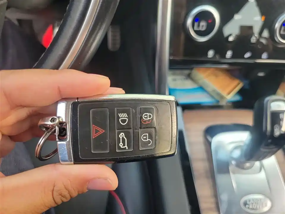 Land Rover Discover sports