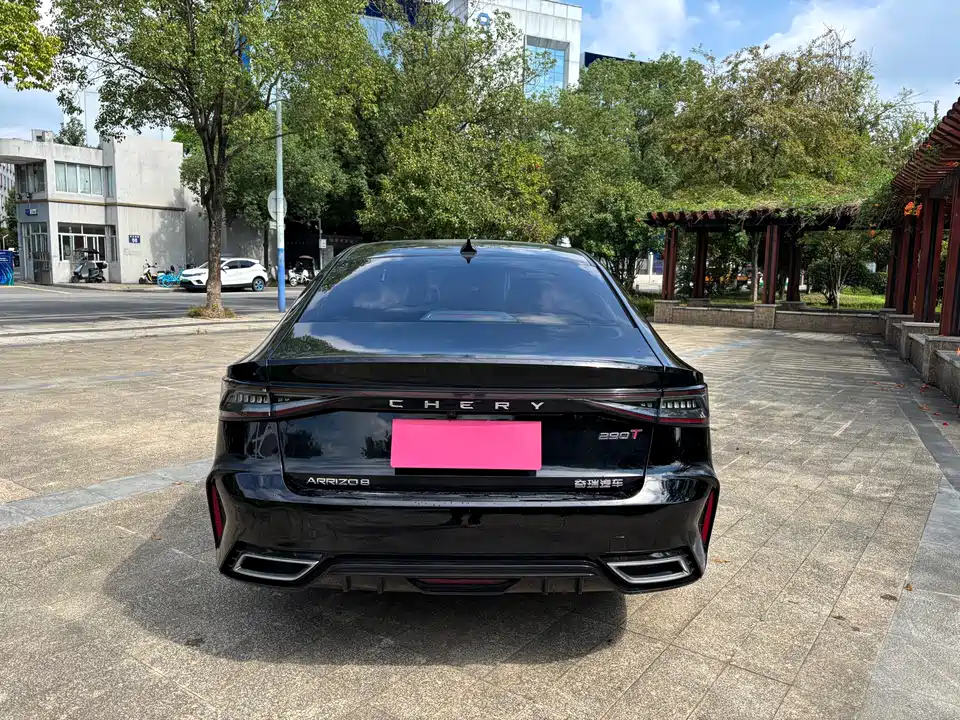 Chery Arrizo 8