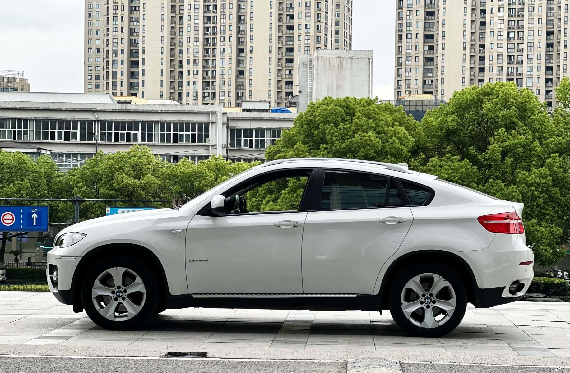 BMW X6, 2009 7