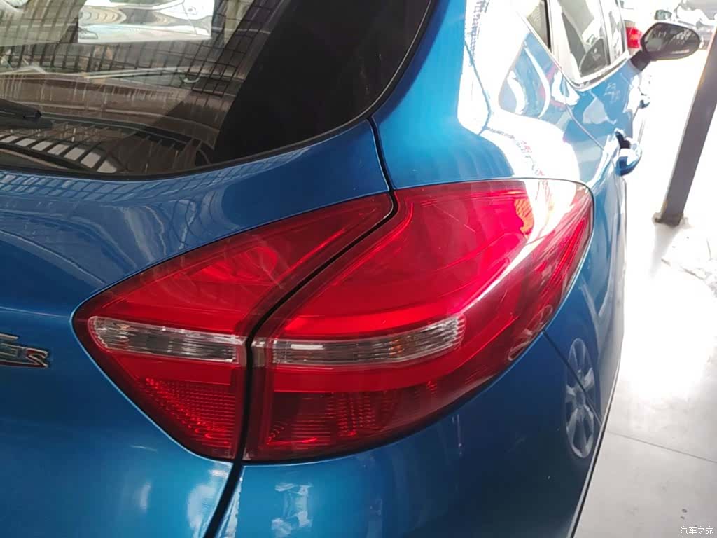 Geely Emgrand, 2017 8