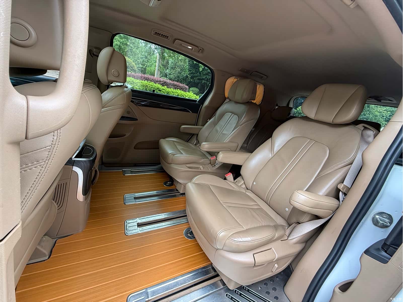 Buick GL8, 2018 8
